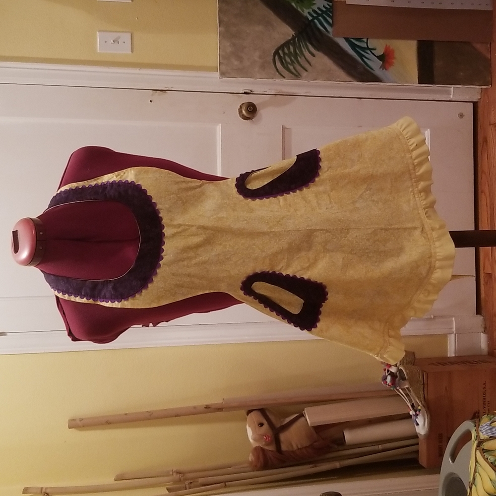 Yellow & purple apron